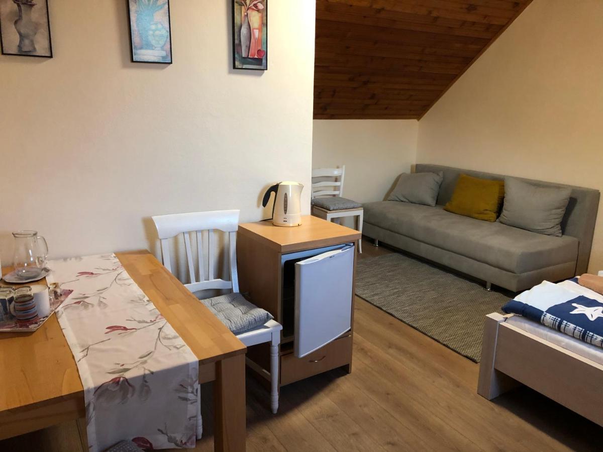 Ferienwohnung Privat Migac Vrbov Exterior foto