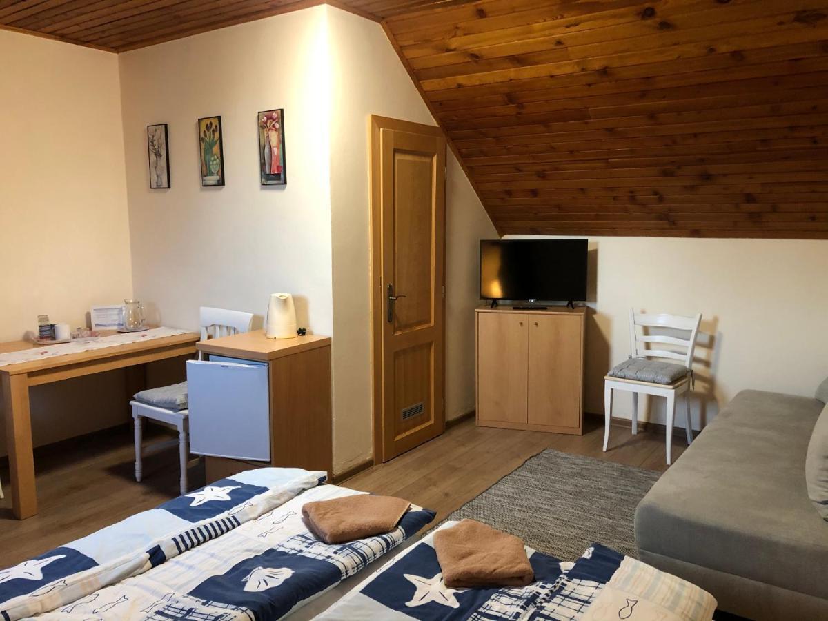 Ferienwohnung Privat Migac Vrbov Exterior foto